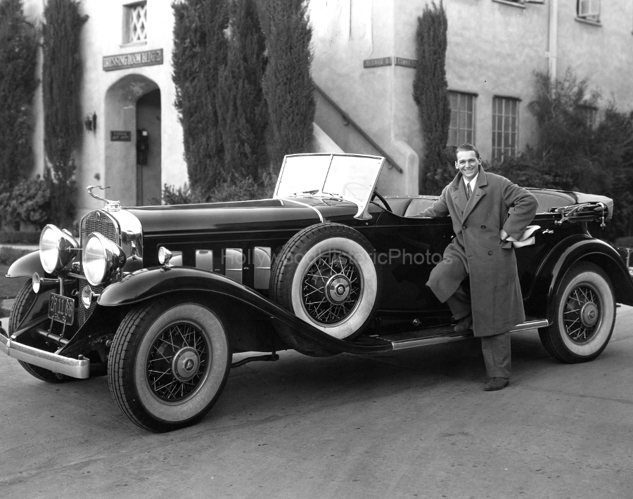 Douglas Fairbanks Jr. 1932 2 WM.jpg